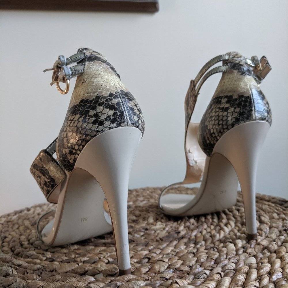 Guess Faux Python Heeled Sandals Sz8 - Picture 10 of 10